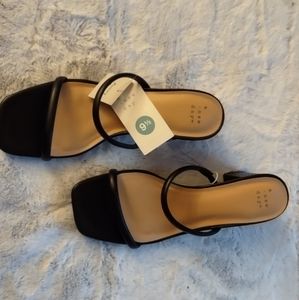 A New Day memory foam sandal